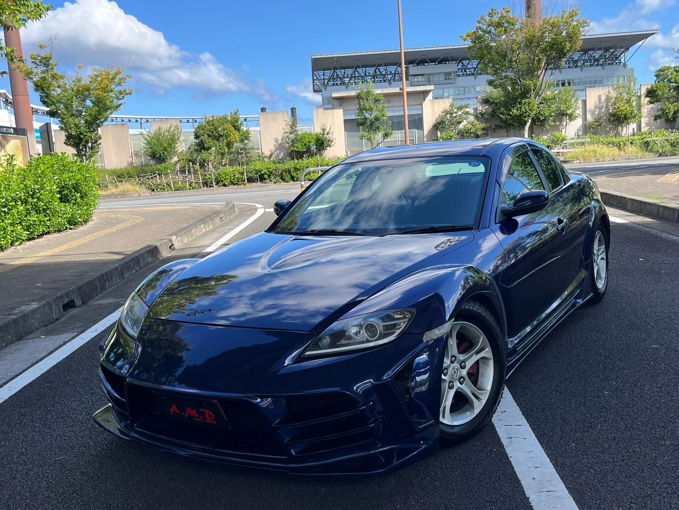 RX-8を手に入れるなら、信頼のカーズショップAMDで。