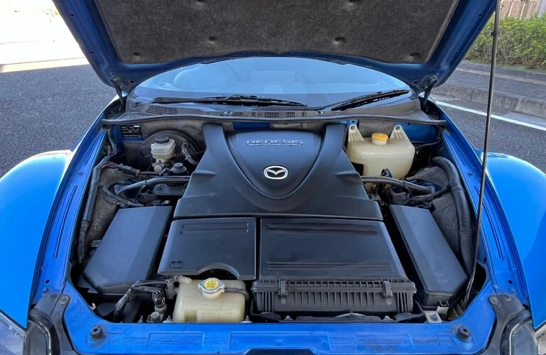 RX-8と共に走る、特別なカーライフを！