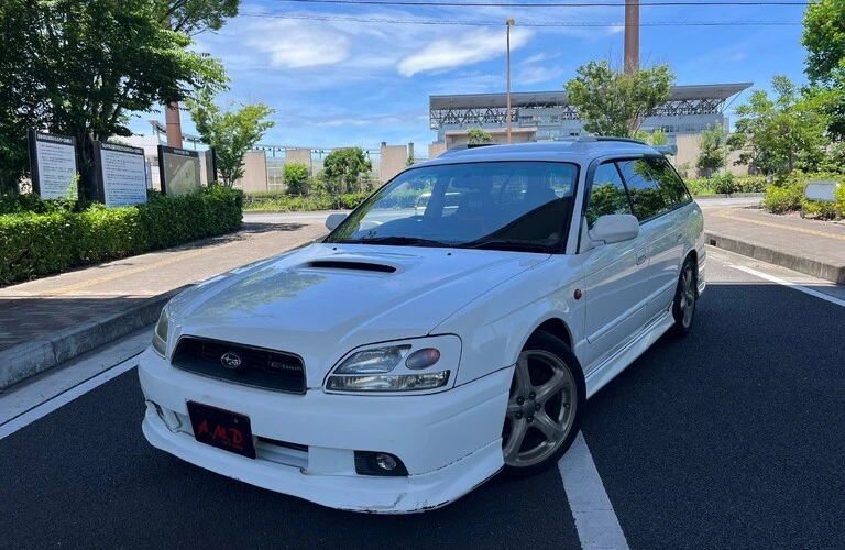 レガシィツーリングワゴン、サーキットの新たな仲間に！