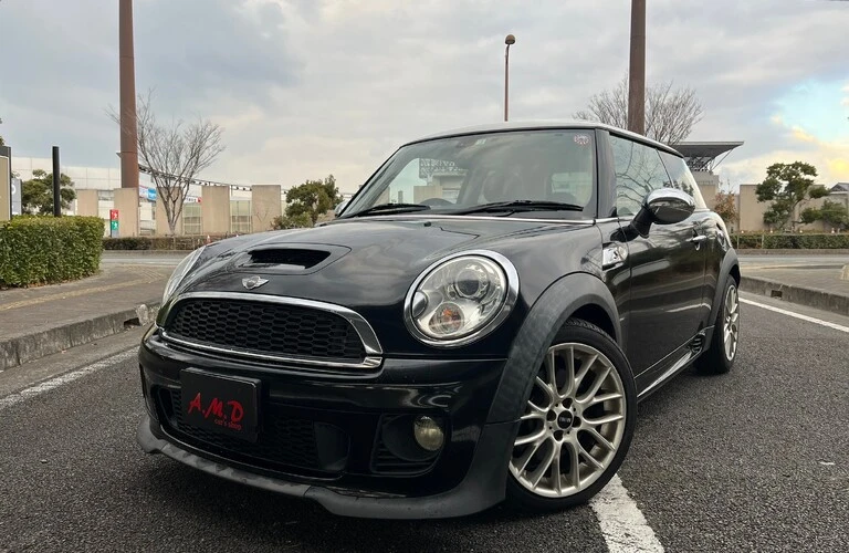 「MINIジョンクーパーワークス 1600ccターボの甘美な加速を体感せよ！」