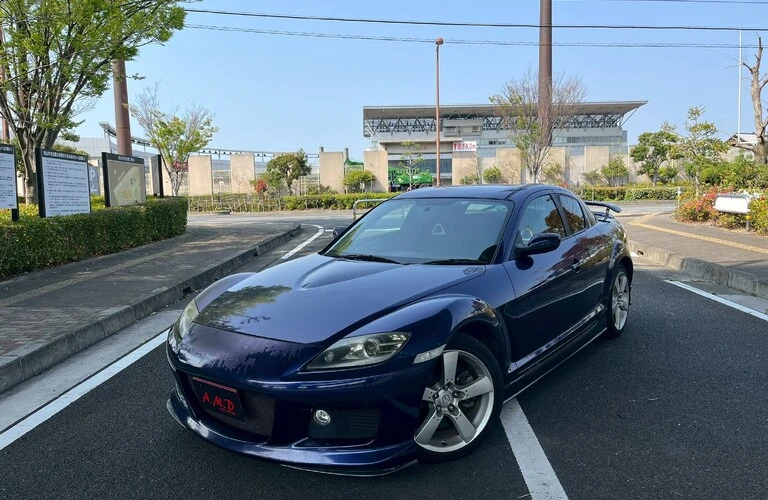 RX-8で叶える爽快ドライブ！カーショップAMDはあなたのカーライフをサポートします