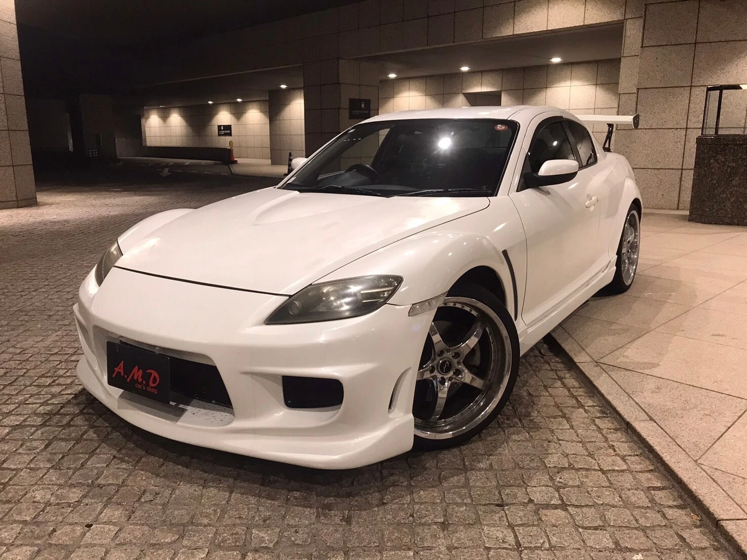 究極のコーナリングを追求する<br />RX-8軽量化プロジェクトが始動